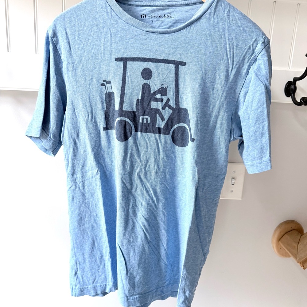 Travis Mathew T-shirt size small golf cart logo